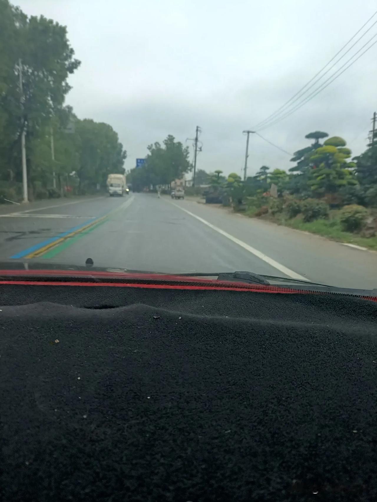 会的，都是为了生活，外卖员也想准时送达，但下雨天气难免会有一些突发状况！该体谅的