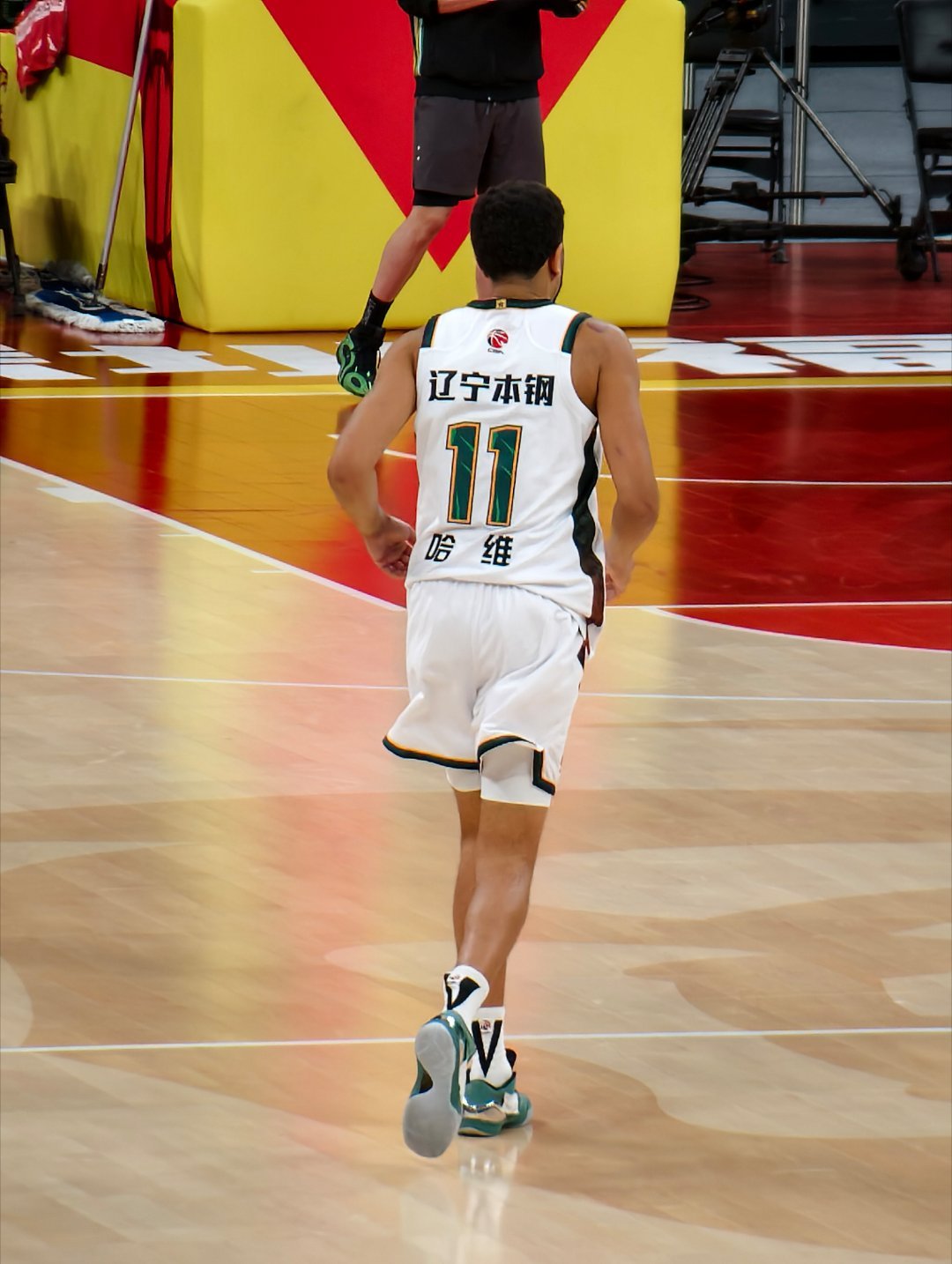 深圳男篮vs辽宁男篮别的不说，这哈维哥是挺猛