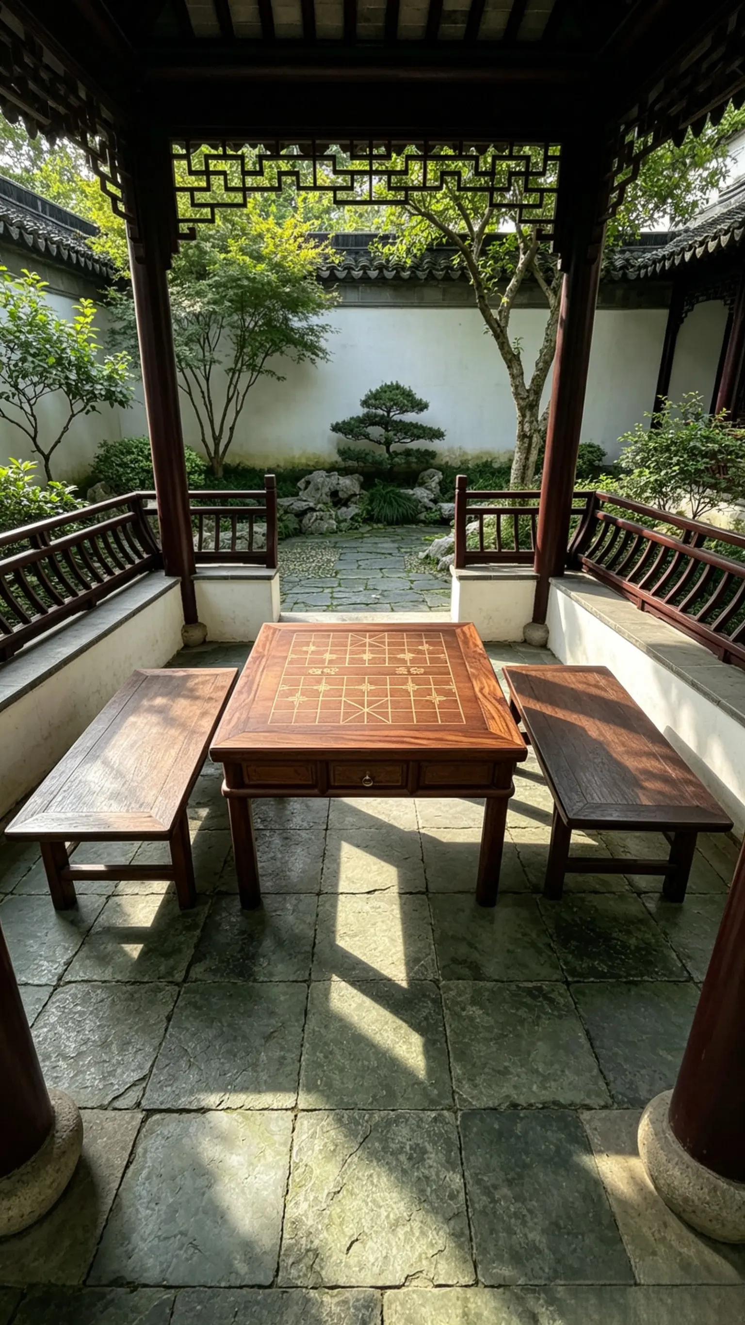 一桌两凳，闲时下棋喝茶，日子简单又治愈