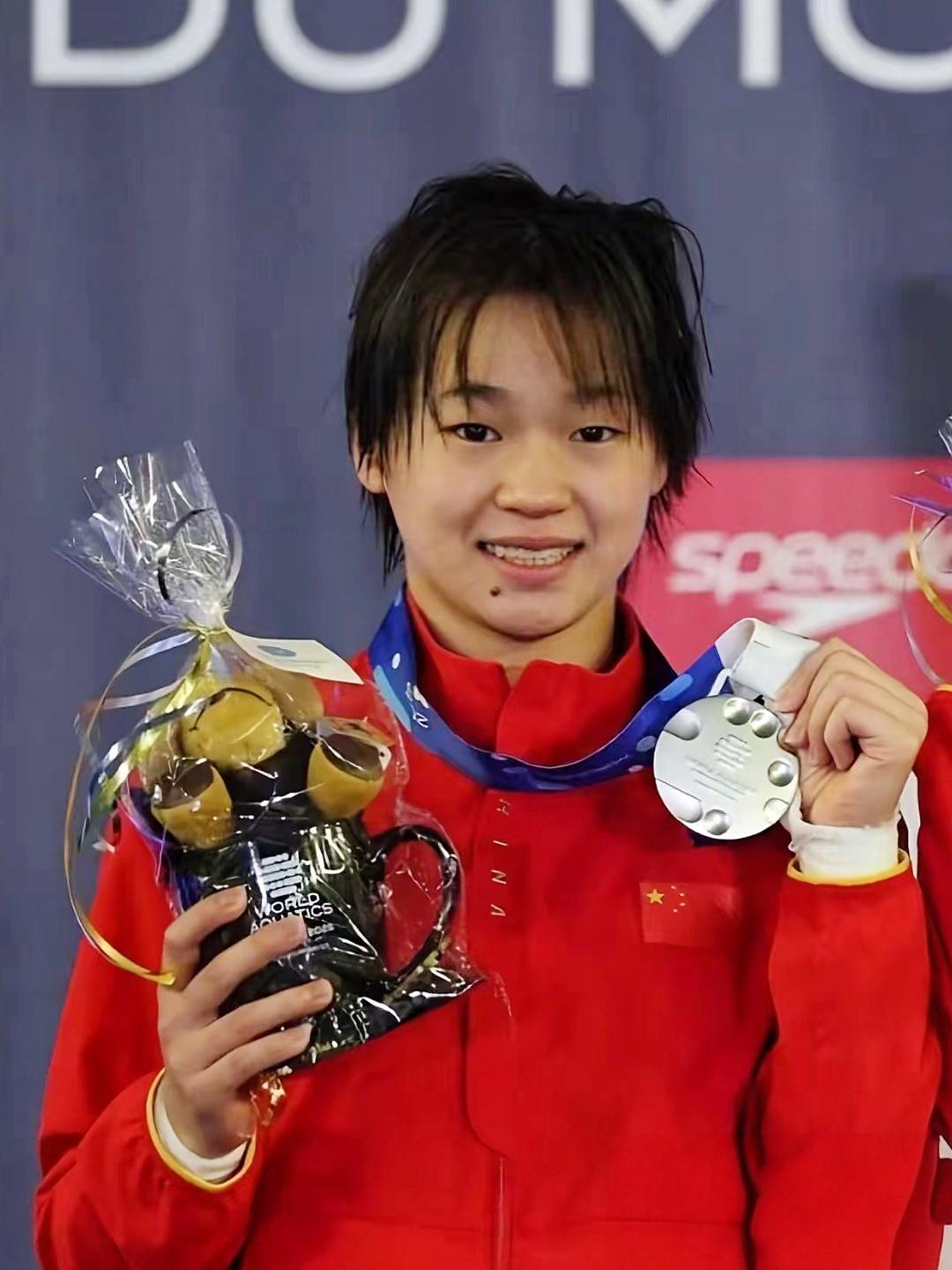 我有点生气，
真的！

全红婵本次双人赛的成绩不怎么理想，并不是因为她没尽心尽力