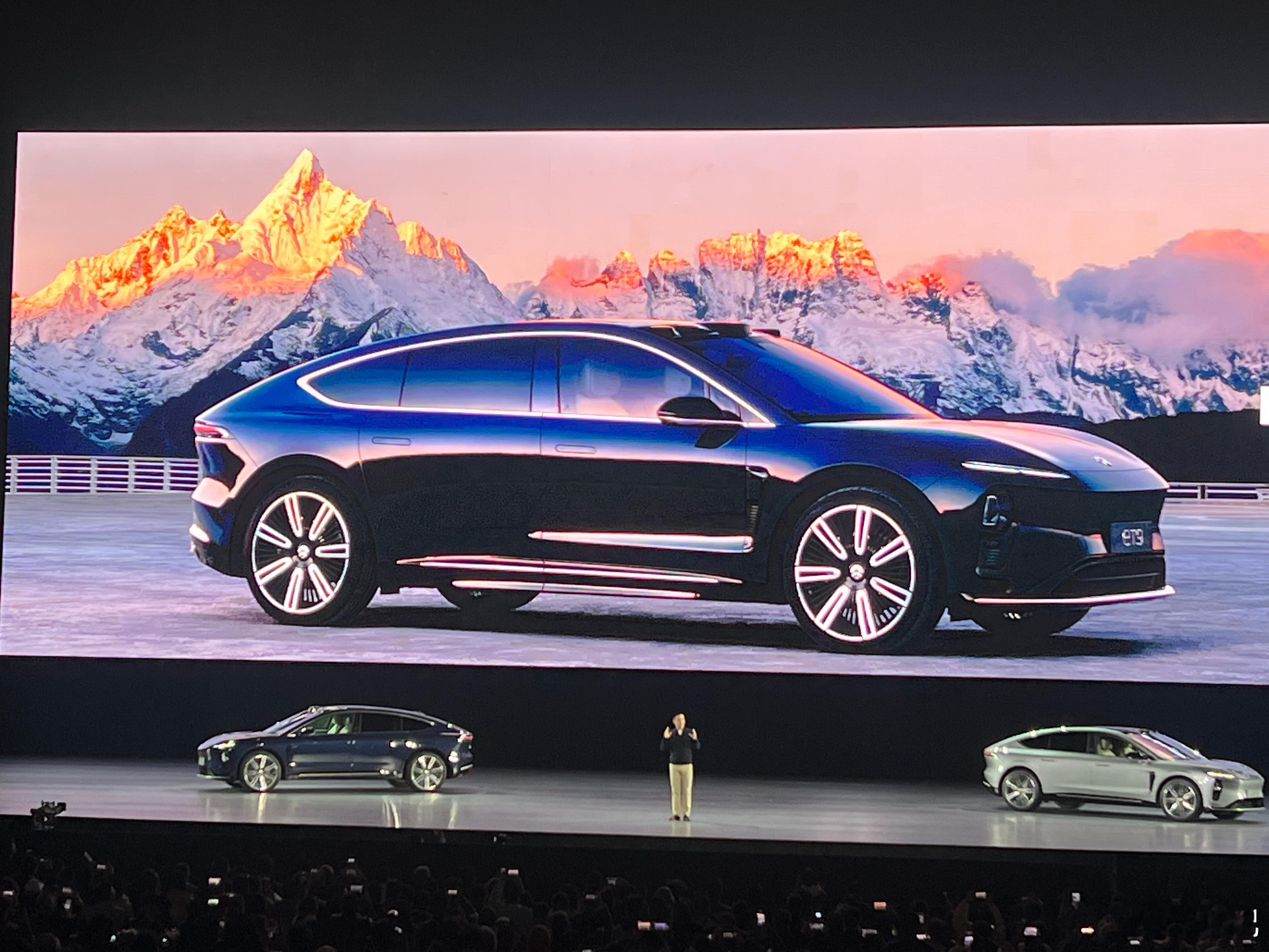 蔚来ET9 ET9电池租用方案BaaS价格66万，整车购买方案价格78.8万，首