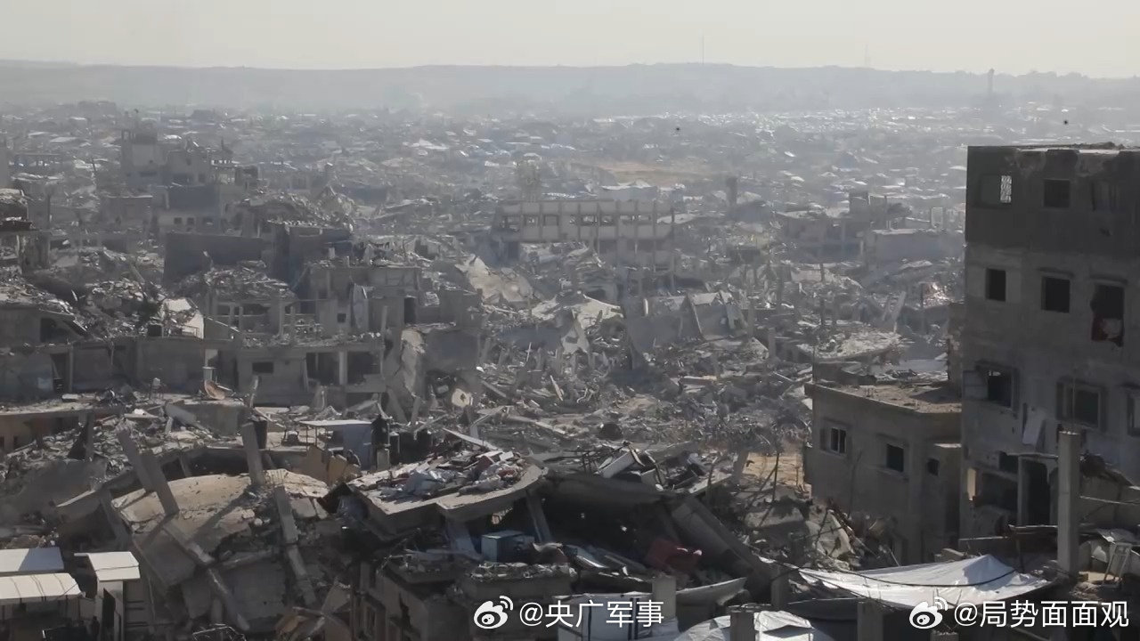 【以军对加沙多地发动了袭击】 当地时间9日，以色列国防军发表声明称，以军对加沙地