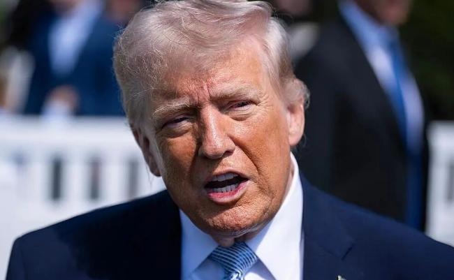 特朗普最新声称，从现在开始，无论是哪个国家的船只都不能通过霍尔木兹海峡，伊朗不让