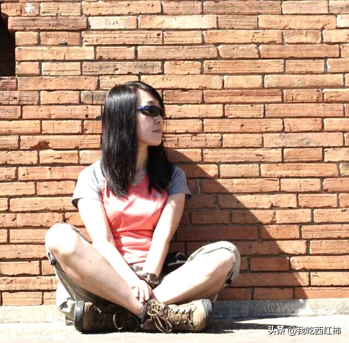 我跟我的工作其实是包办婚姻，爸妈都是医生，替我选了这条路。他们认为我从小到大一根