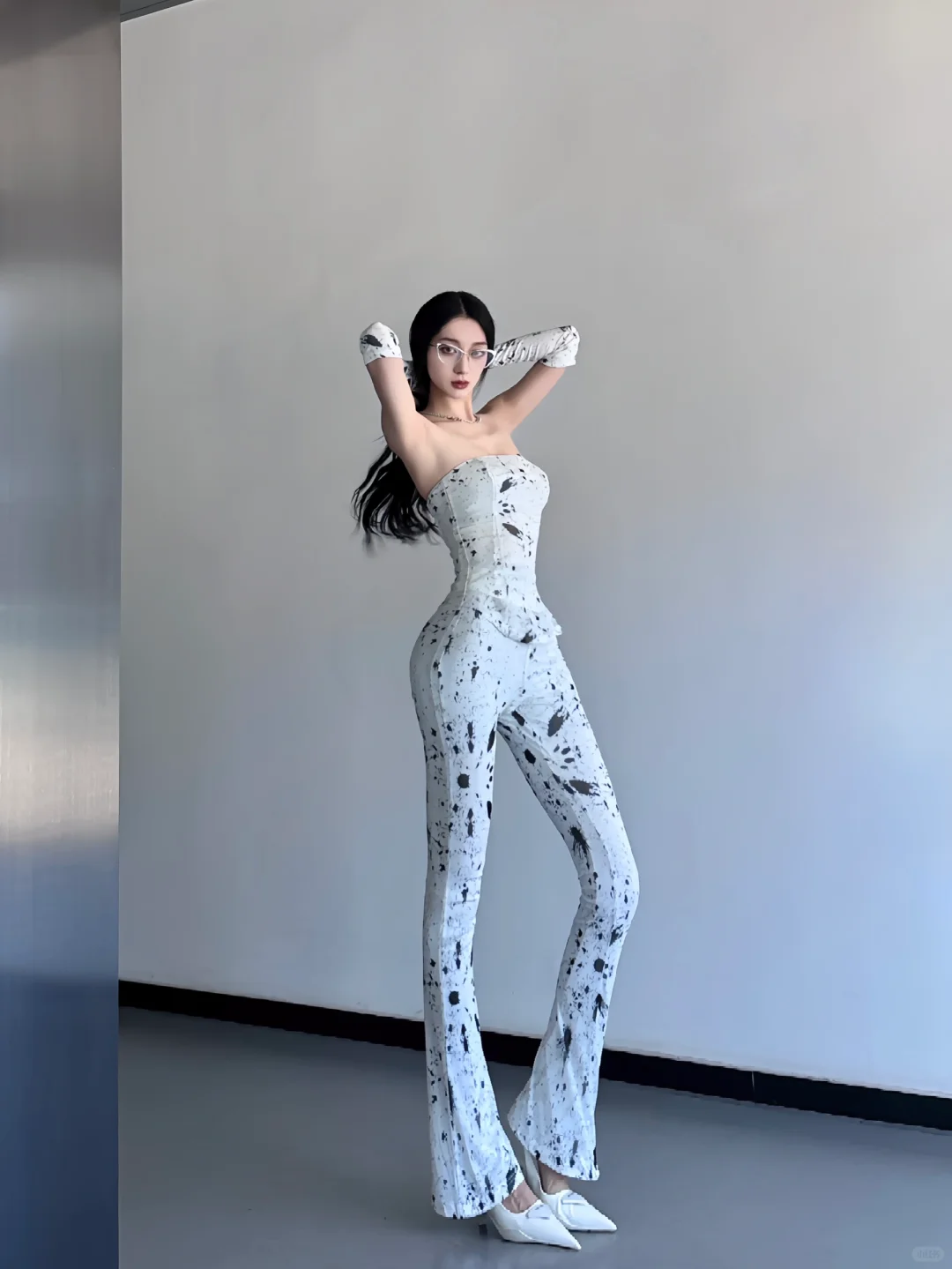 不活在任何人设里