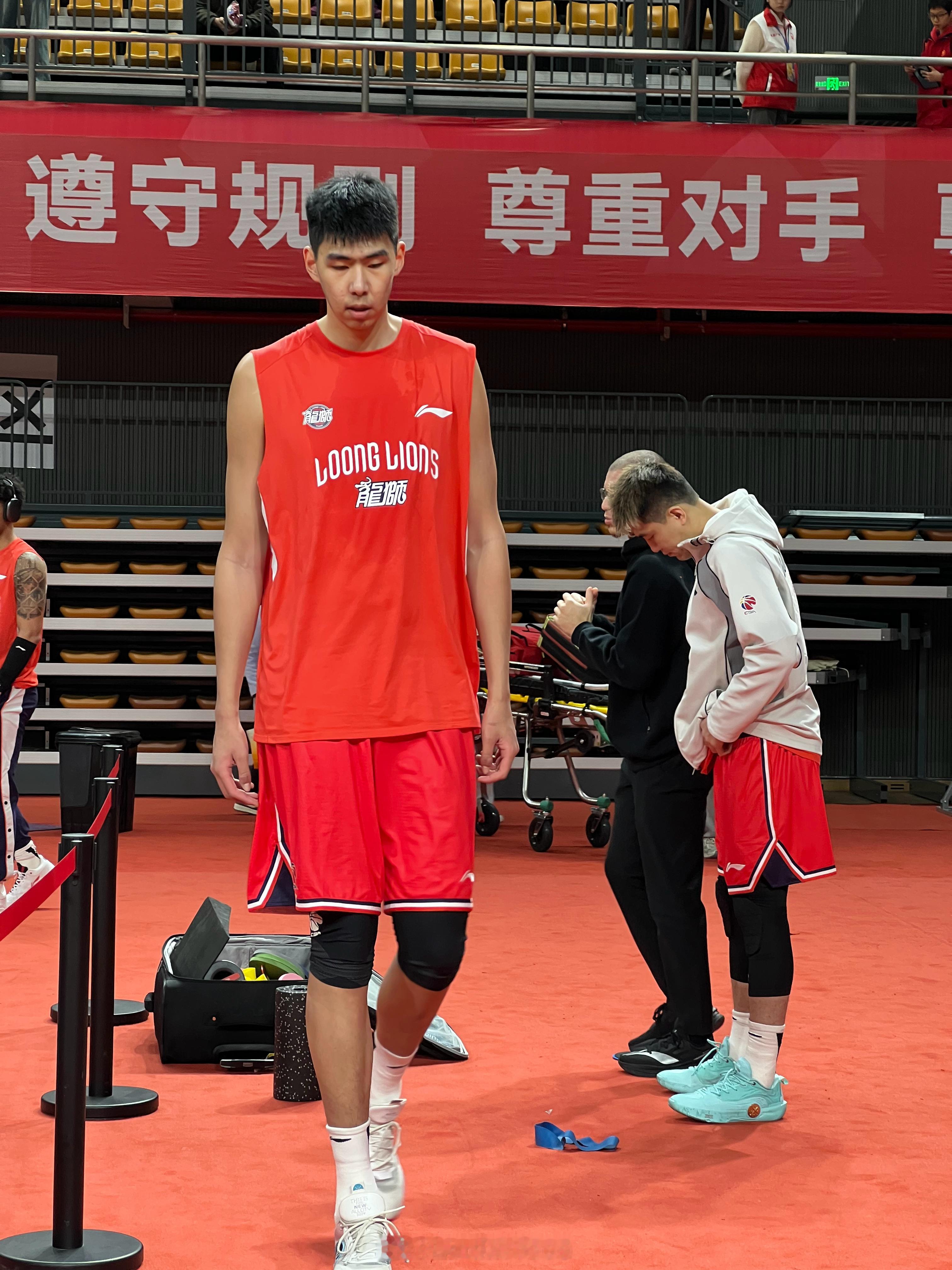 来咯！艾伦复出局～郭艾伦复出 广州·华南农业大学综合体育馆奥冠竞赛馆