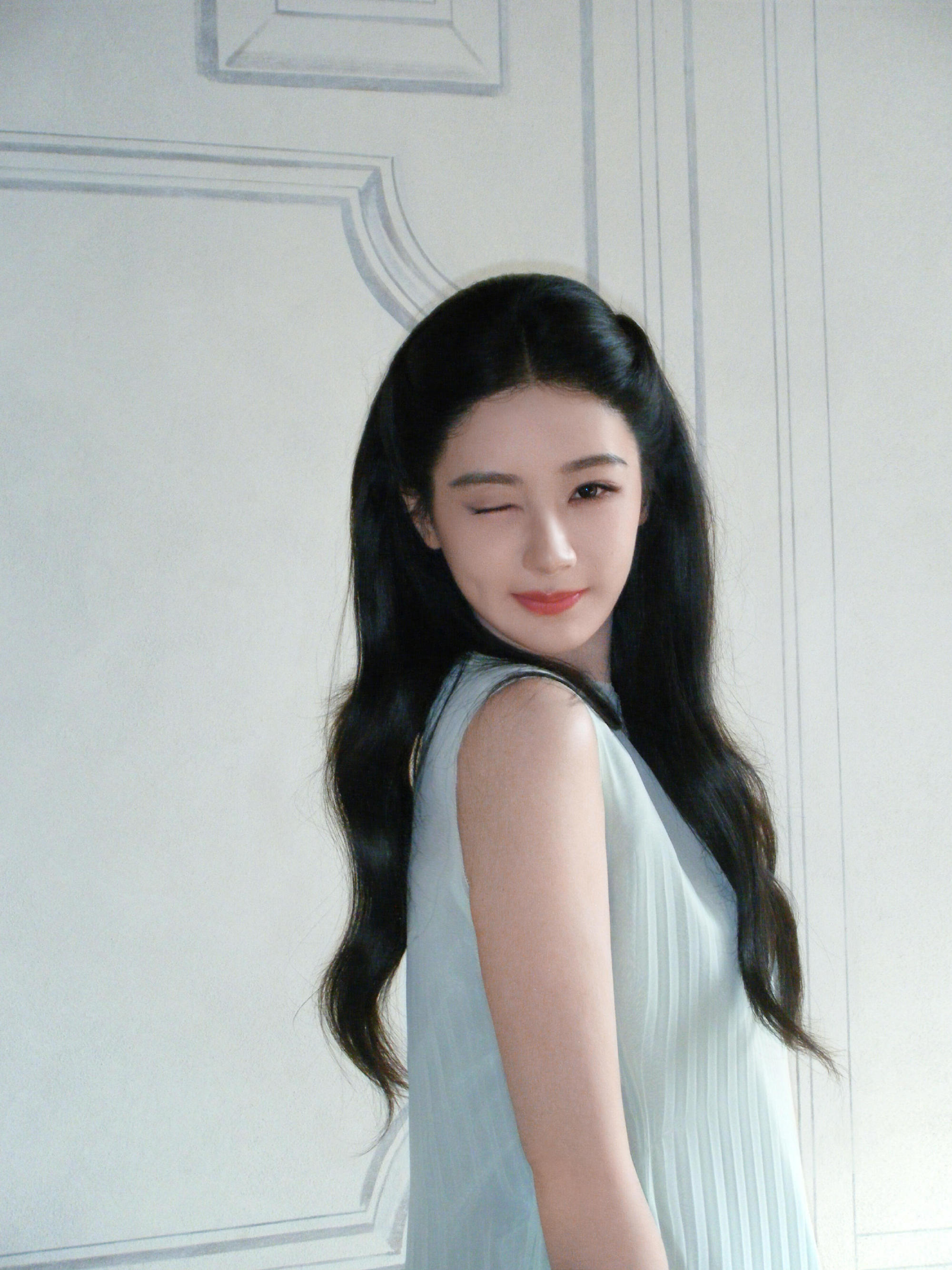 杨紫[超话]  yz杨紫董竹君yz‍杨紫玉兰花开君再来 “我希望你被善意和爱包围