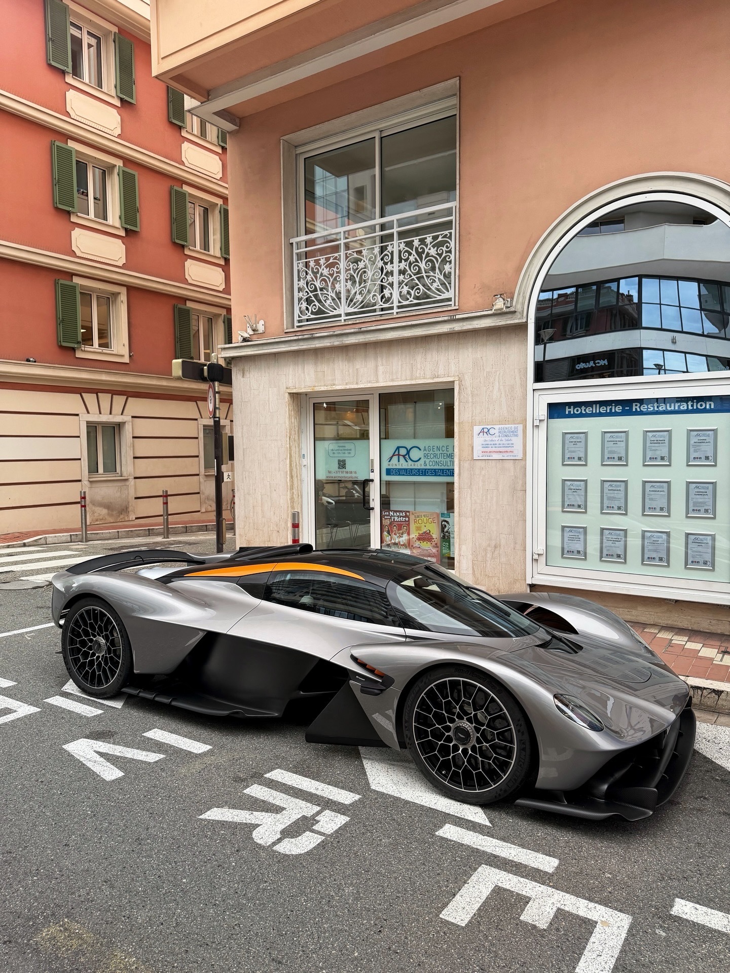 摩纳哥 Aston Martin Valkyrie 