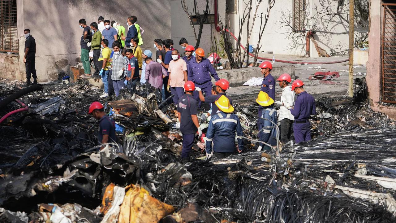 NDTV：印度医生在飞机失事中确定了274人死亡中87人的遗体


病理学家和法