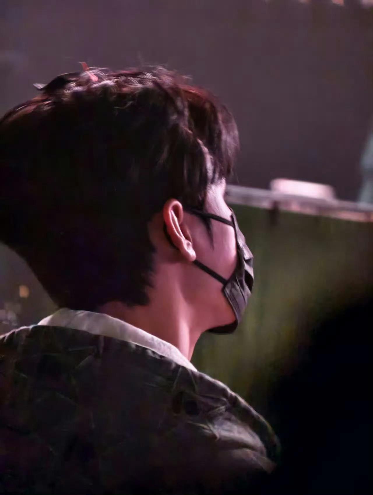 龚俊来看刘宇宁演唱会了“龚少”亲自监工“宁少”演唱会，这波应援够排面！刘宇宁南京