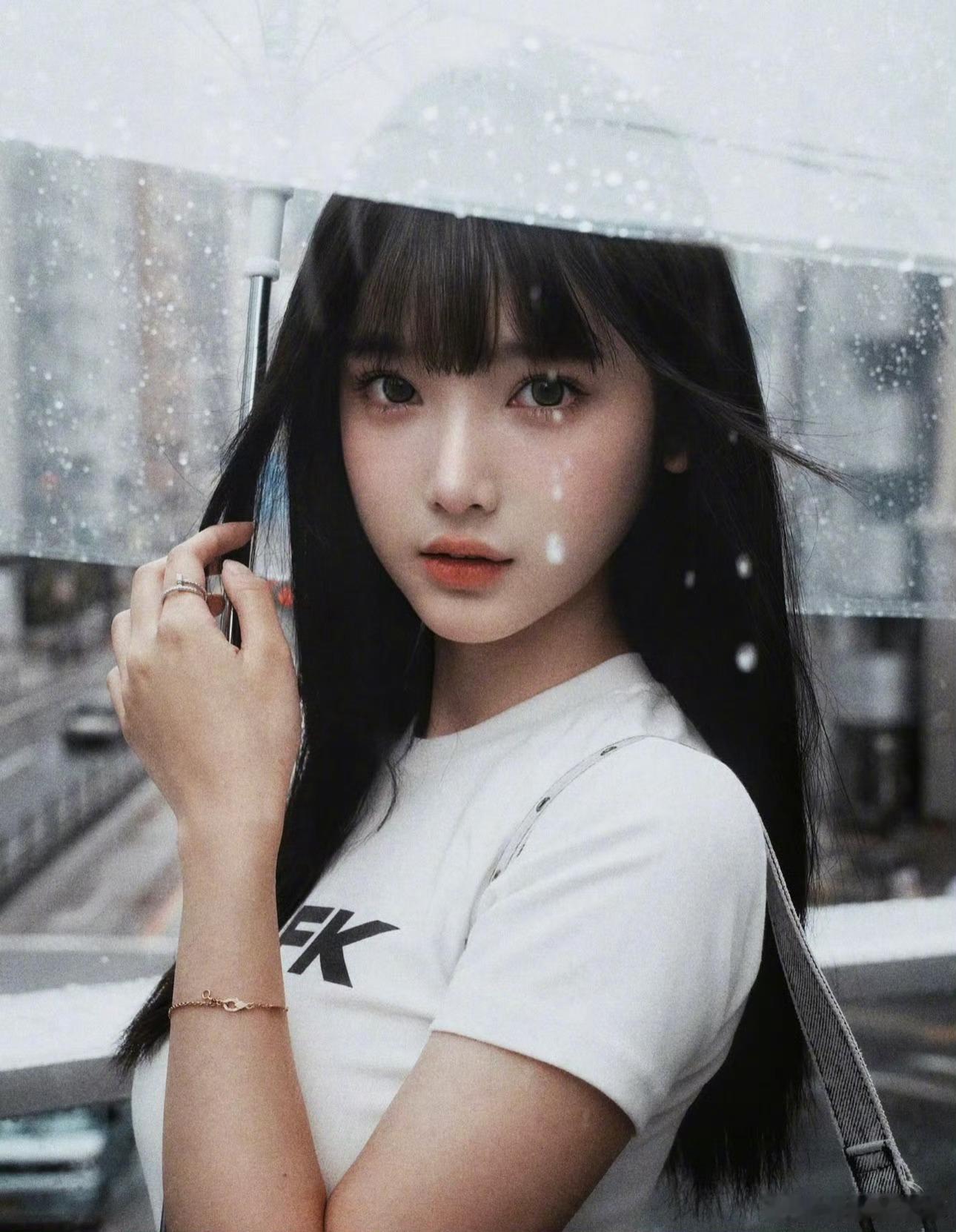 林俊杰 七七身材蛮好，脸也很幼。 