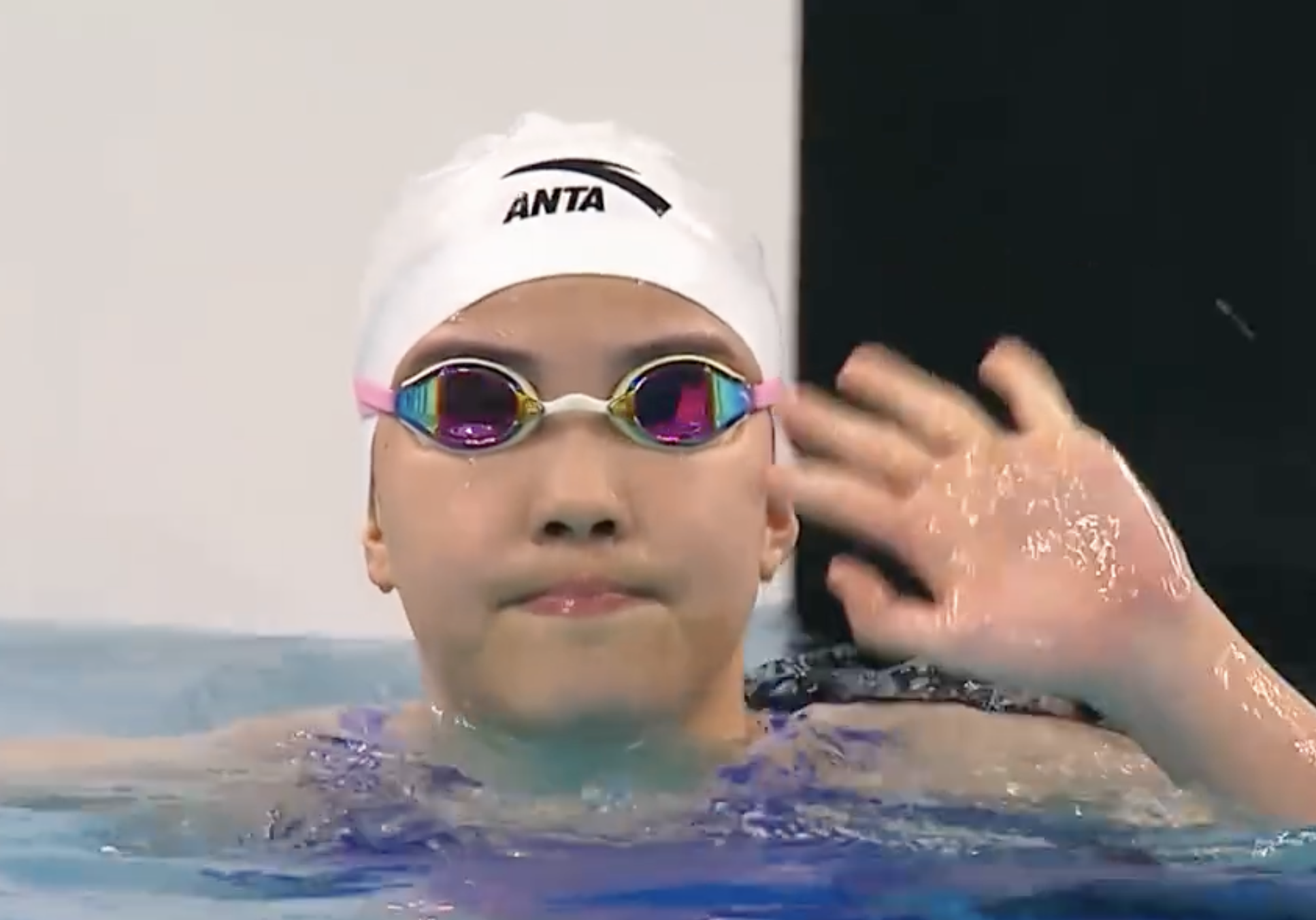 全锦赛女子200蝶：于子迪2:03:97夺金，收获个人本届第二金