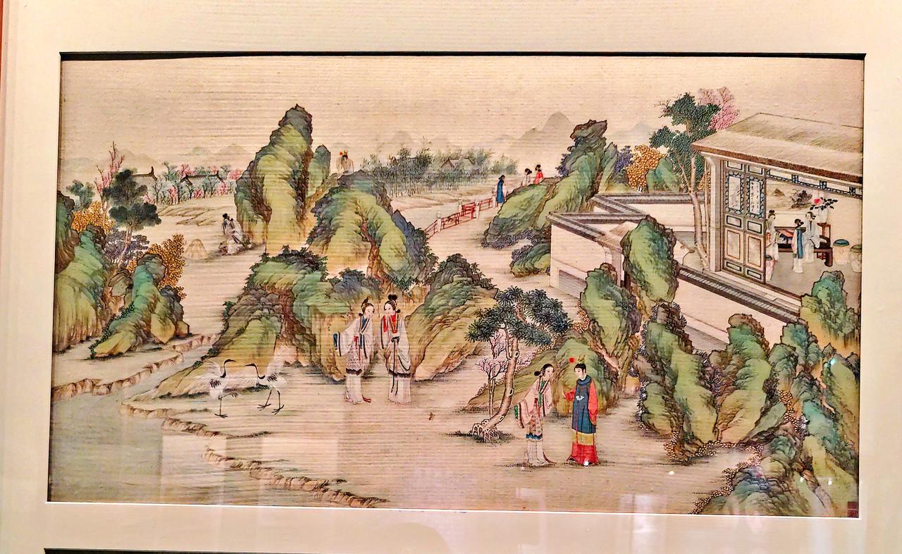 《红楼梦》彩绘画册真跡展
    ″绘梦三重缘一一辽宁与红楼梦文化″展，在《沈阳