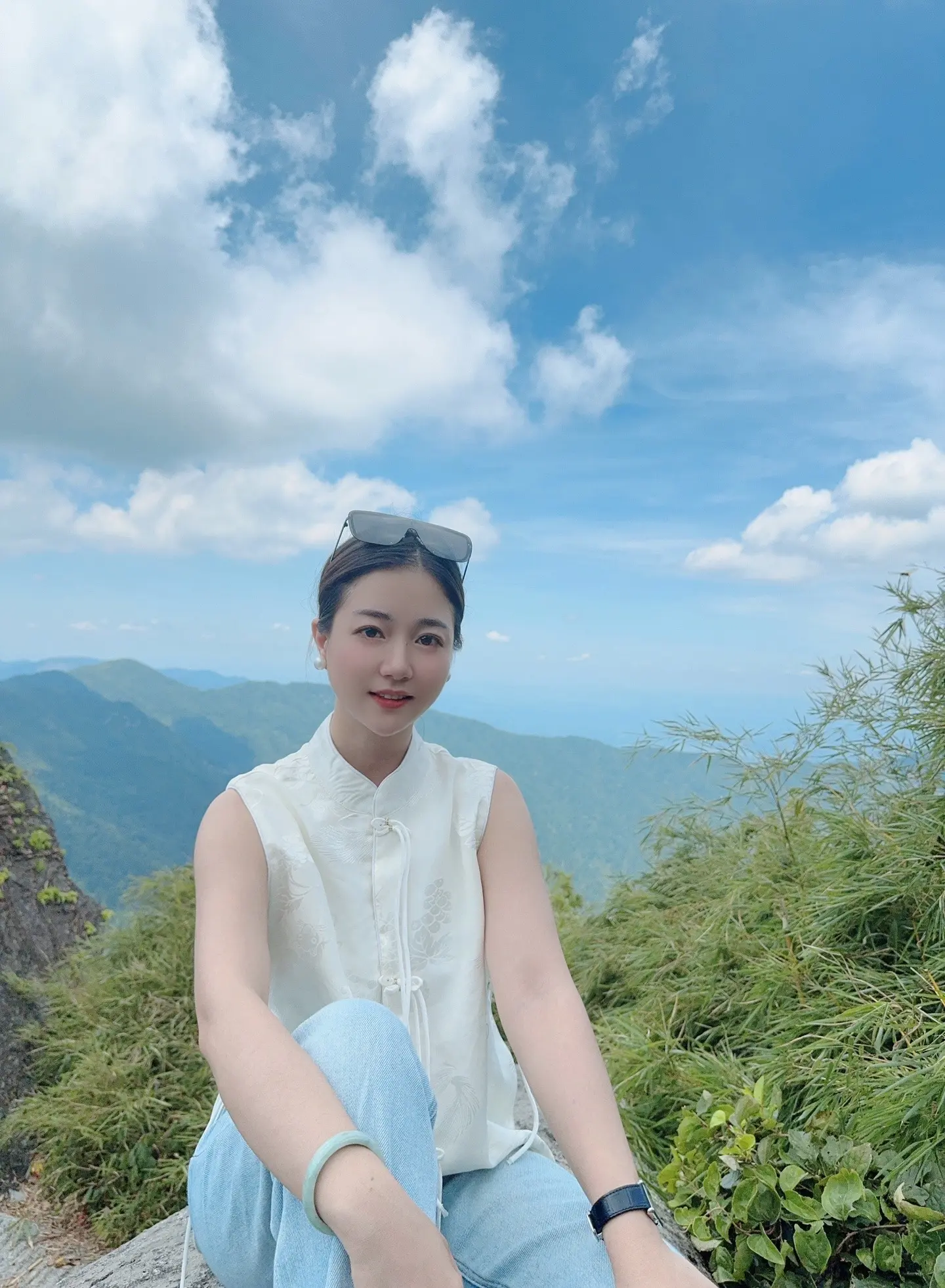 真正给你撑腰的，是丰富的知识储备，足够的经济基础，持续的情绪稳定，可控...