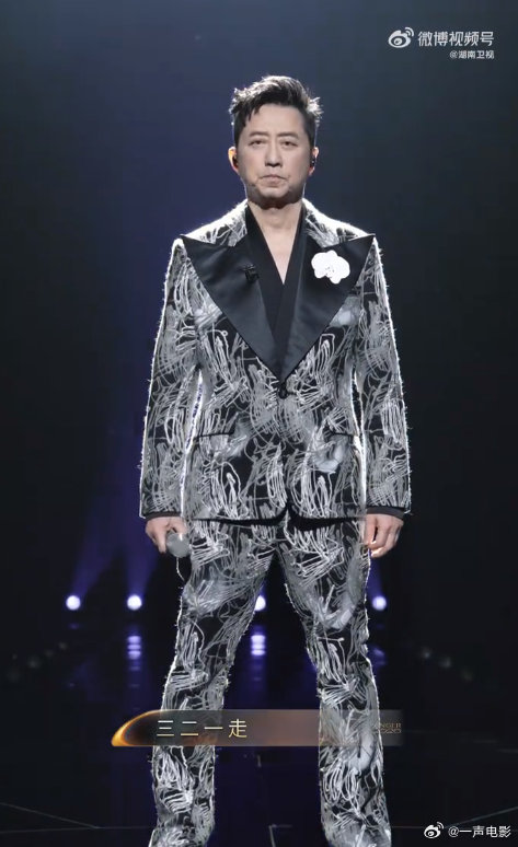 庾澄庆说走着瞧歌手直播歌手2026 赛前放话走着瞧，哈林哥这是憋大招呢！第一期就