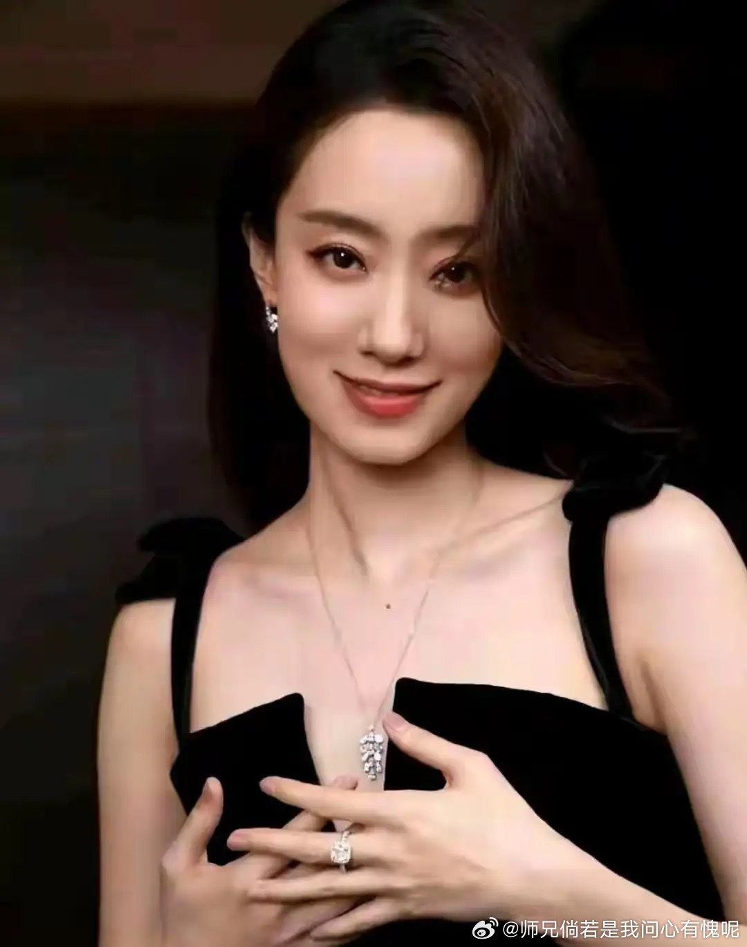 本来拍的时候选张小斐没毛病，正好碰上张小斐大火的时候，但电影雪藏了几年，张小斐都