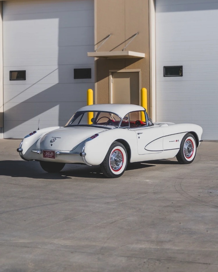 1957 Chevrolet Corvette Fuelie：第一款采用燃油喷射