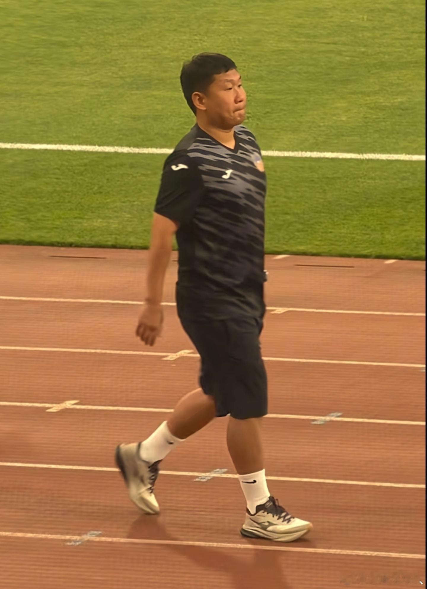 中超新军重庆铜梁龙敲定新帅，前国脚刘建业与重庆铜梁龙达成执教协议，将挂帅这支中超