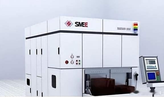 美荷两国同时发声，对中国独立研发的光刻机技术给予了强烈批评美荷几乎在同一时间把话