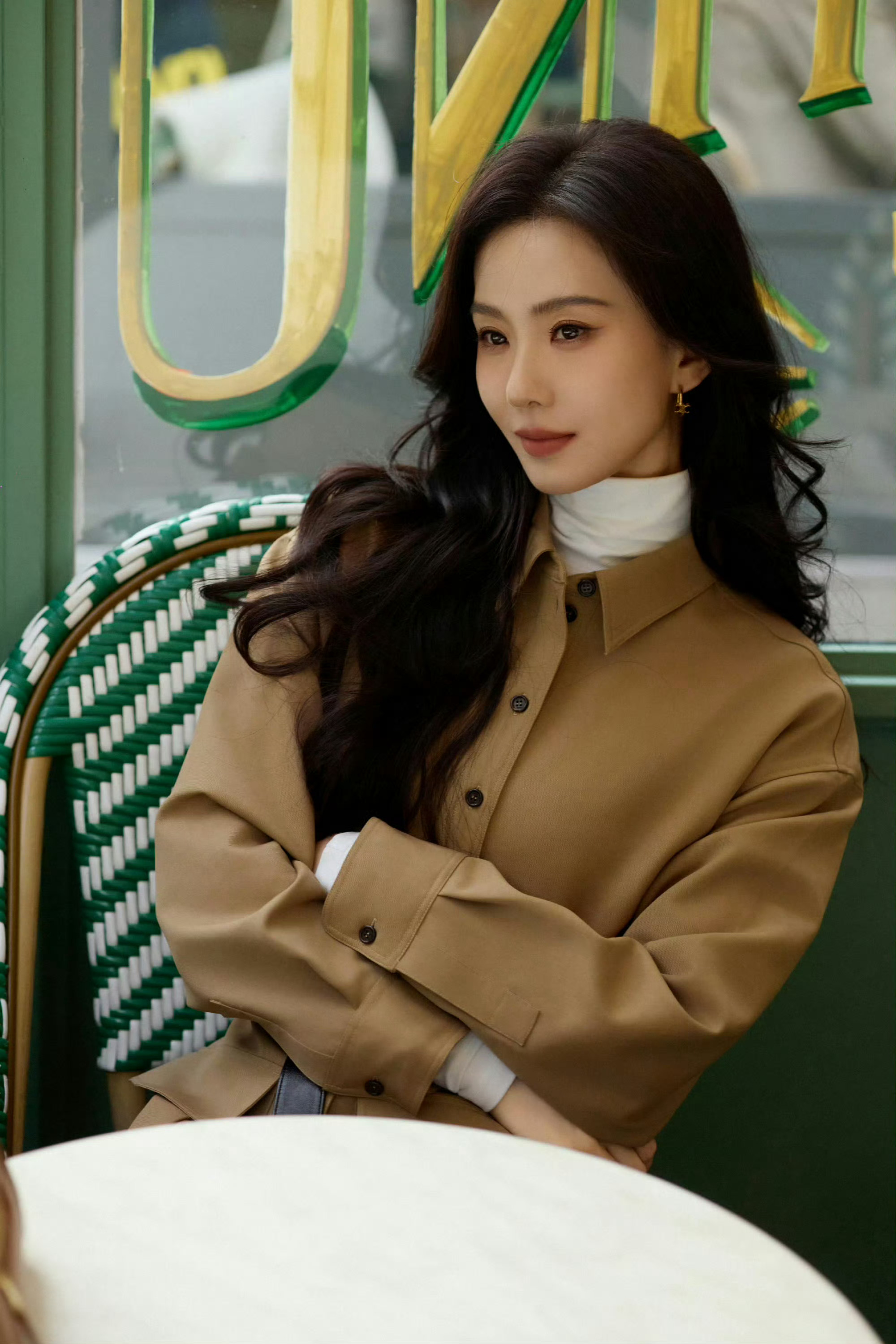 Celine终于有颜色了创意总监Michael Rider执掌的CELINE É