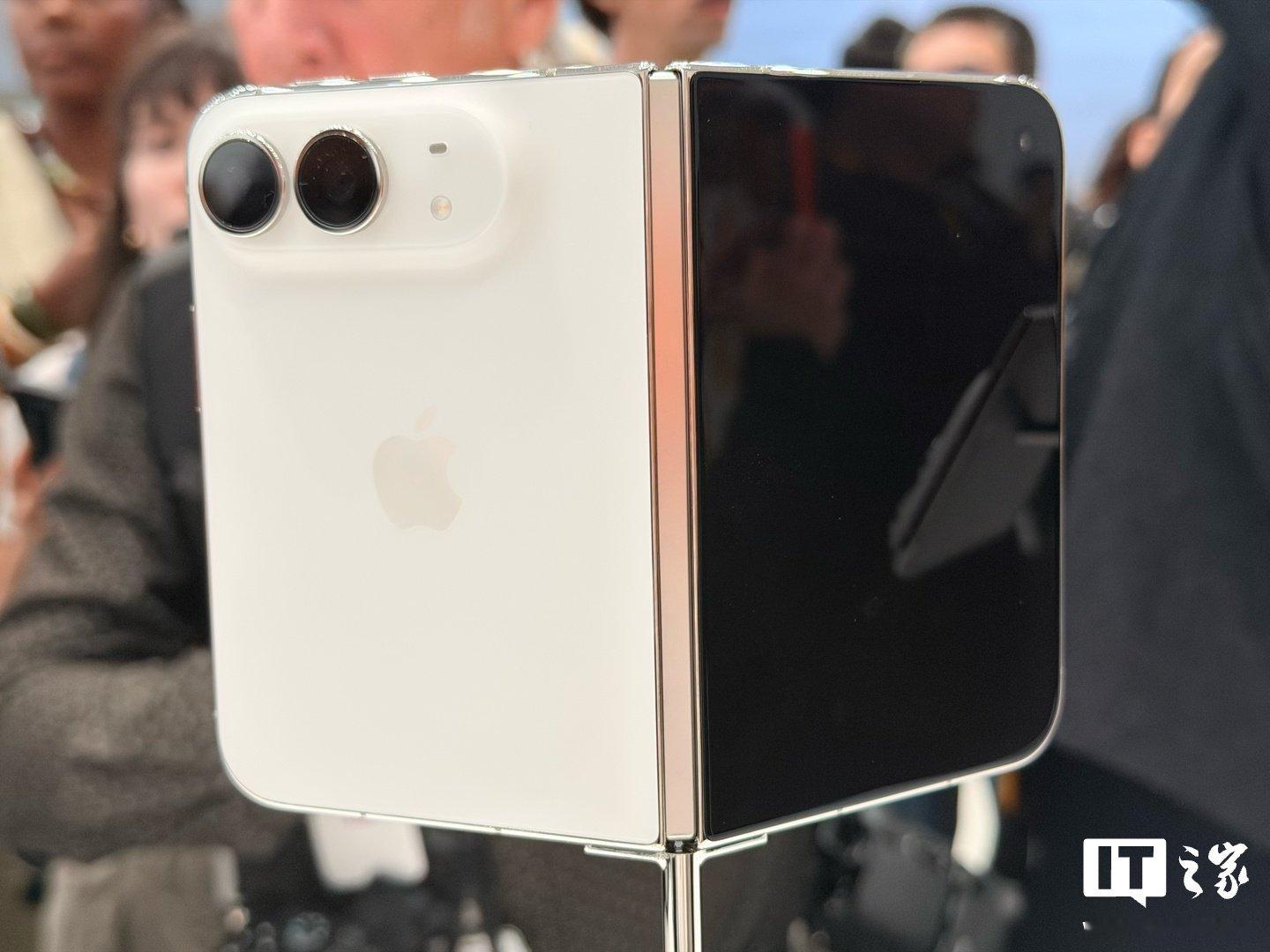 【曝苹果正规划更大尺寸的iPhoneDuo】第三代iPhoneDuo或配长焦镜头