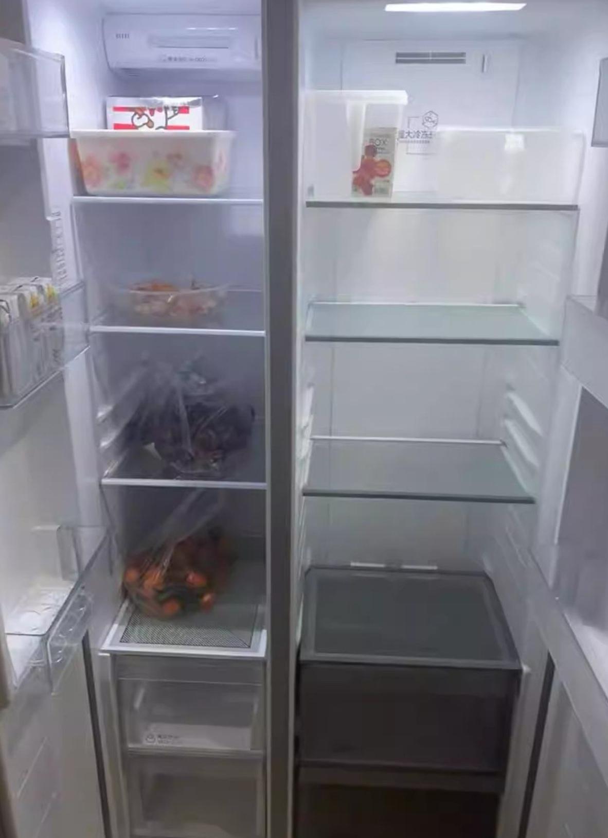 我有个挺奇葩的兴趣爱好，说出来看看有没有人和我一样的——喜欢空荡荡的、不放多少东