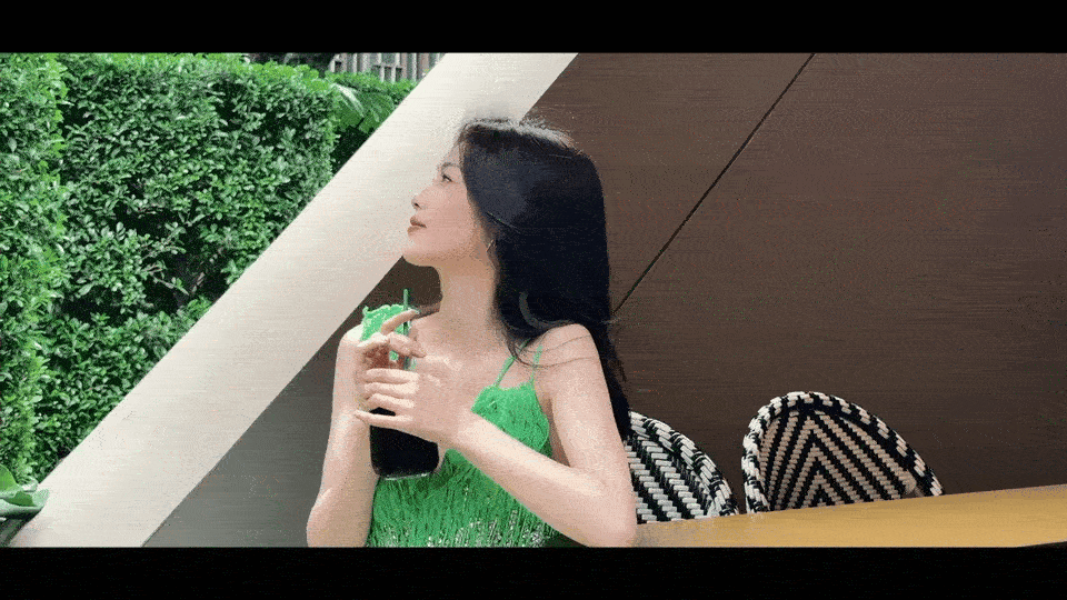 #白鹿V领开叉绿纱裙# 期待白鹿！ ​​​