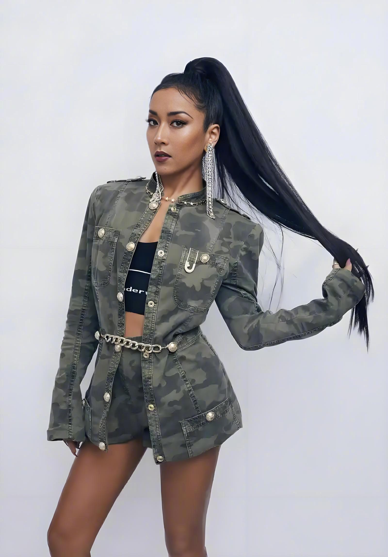 吉克隽逸骨子里透着一股野性美 她的野性美里藏着真性情！不装不端，舞台上尽情释放，