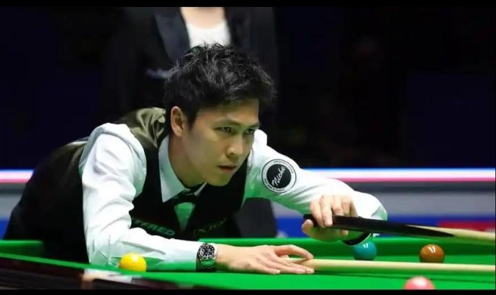 第一次记住他的名字，他就夺冠了！
    斯诺克世界公开赛昨晚在中国玉山进行了最