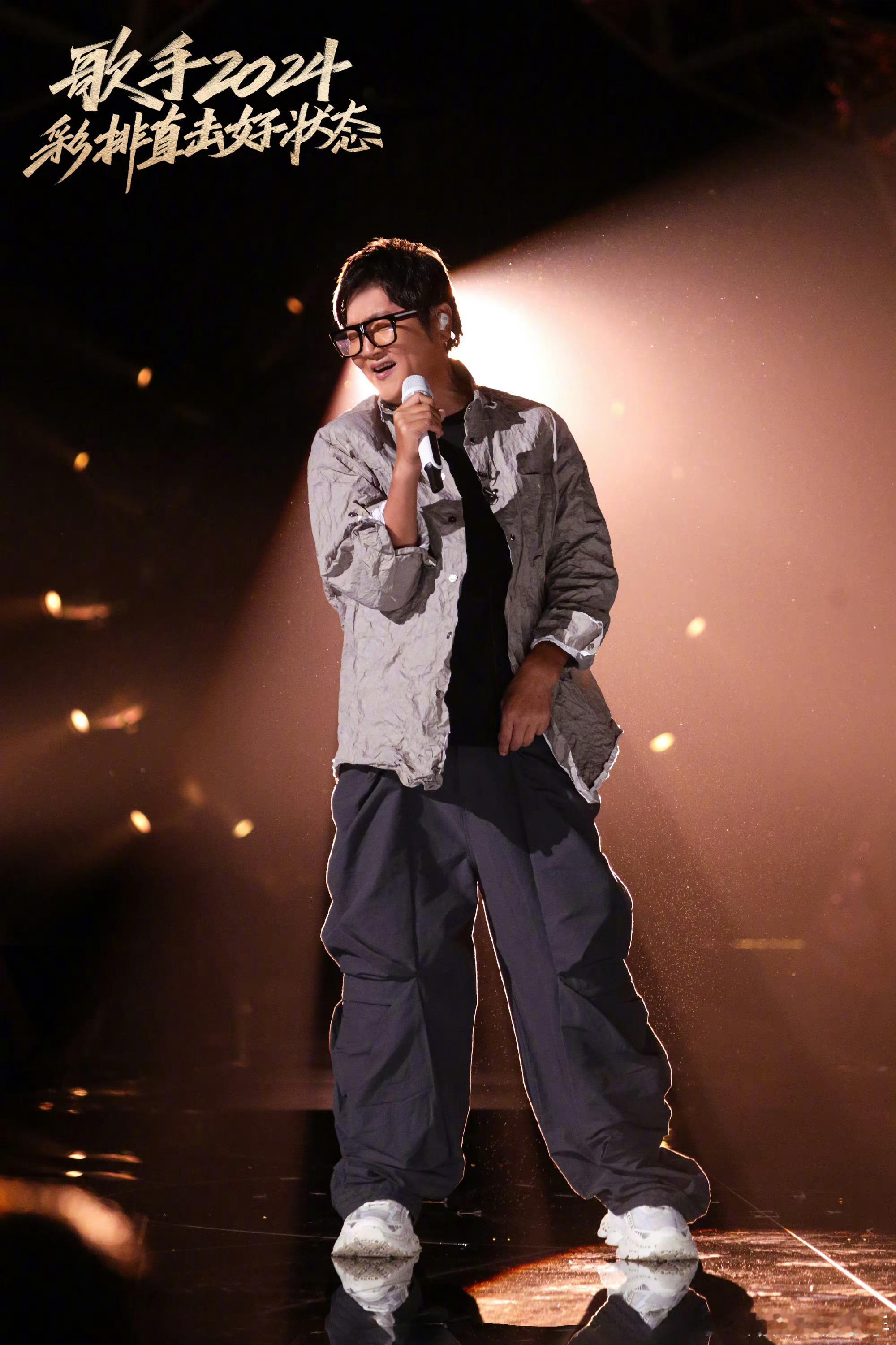 #孙楠这次不许退赛了# 孙楠这次不许退赛了！就今晚的水平保持住！ ​​​