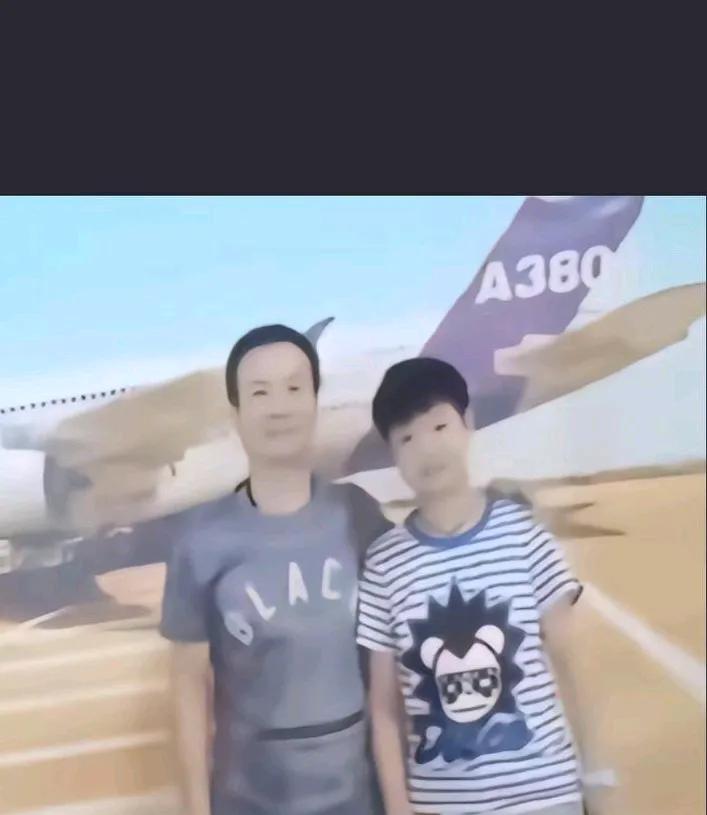 老孙你有一个优秀的女儿为你们点赞[赞]
孙爸你真友福，你看你女儿也真棒，是我们全