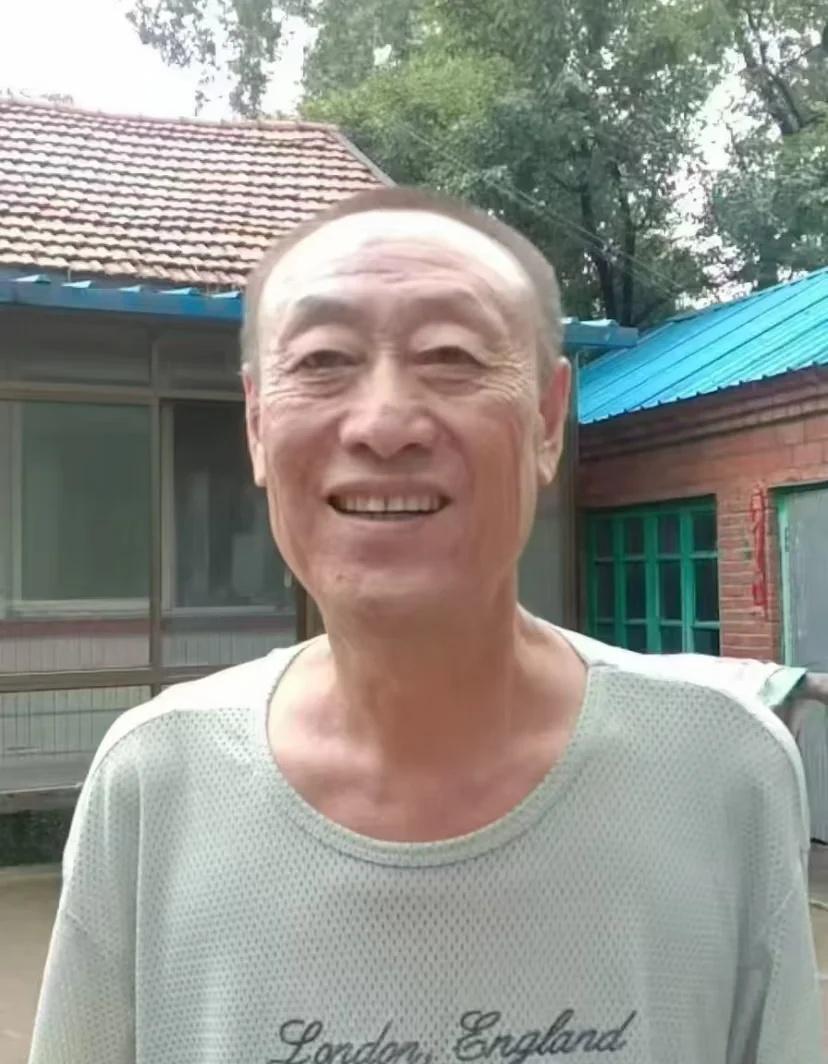 铁岭市开原市黄旗寨寻人❗❗❗
帮转发，铁岭开原黄旗寨！！！
紧急寻人！因遭遇洪水