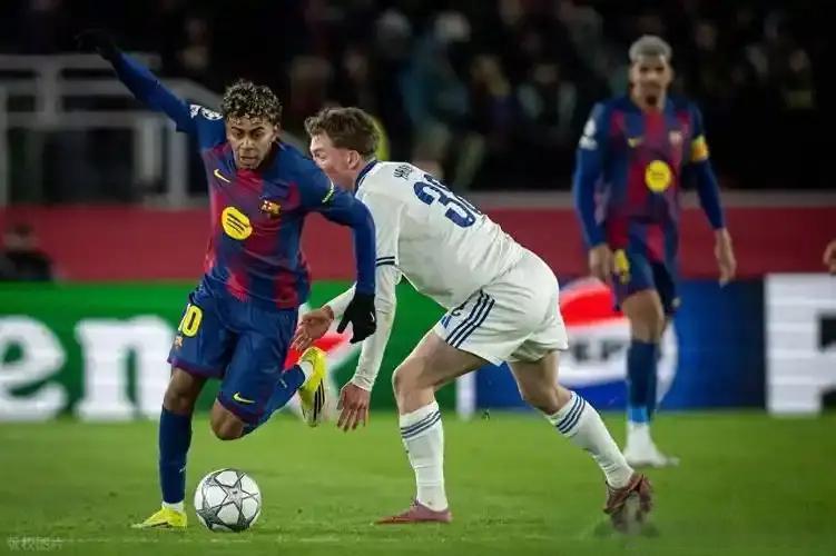 ⚽️ 西甲卫冕冠军首秀！埃尔切vs巴萨，凌晨3:30开打！老李私房菜四年磨一剑2