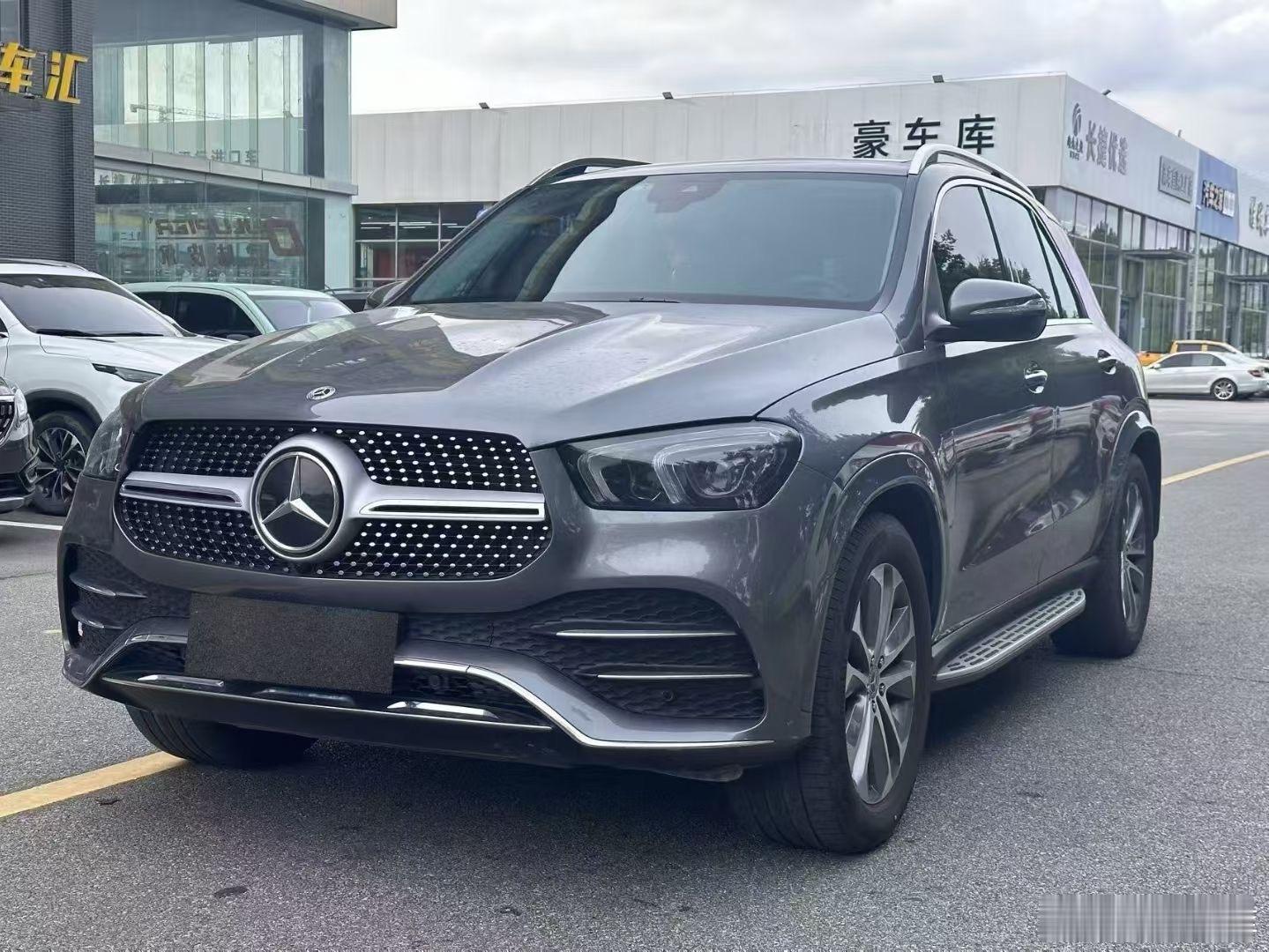 这几天收了六台车1 奔驰GLE3502023年 4万公里2 马自达CX30 20