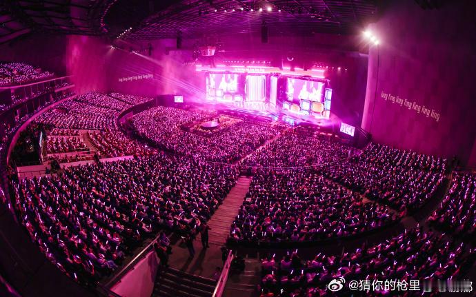 谢娜说演唱会根本走不出来、谢娜怀念那两天演唱会谢娜把演唱会的所有美好妥善珍藏，无