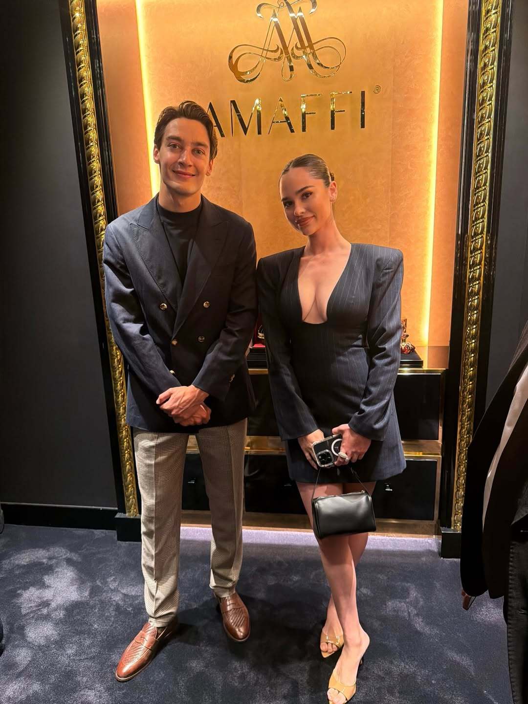 乔治拉塞尔 🩵 GR63消息速递@ amaffi night in Londo