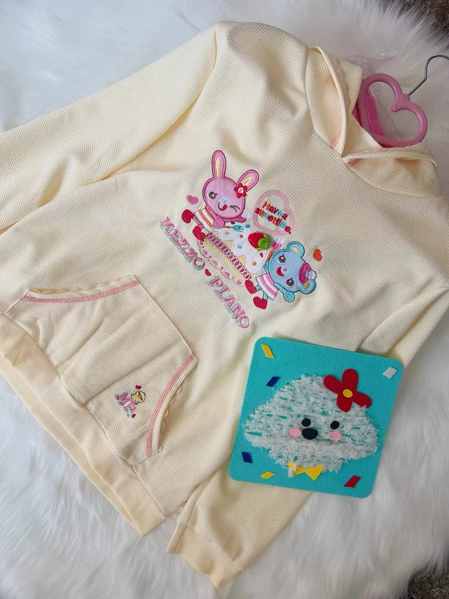 mp女儿服居然复刻卫衣了 ？？？