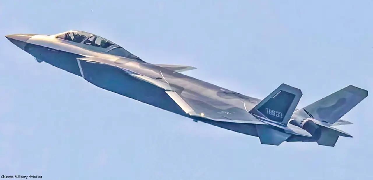 从歼-20列装历程看歼-36：六代机何时驰骋蓝天？
 
2011年1月11日，成