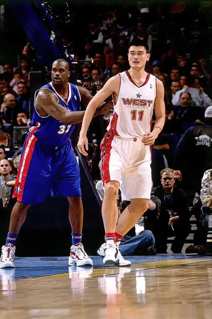 皮尔斯：姚明或许没有足夠的实力力压巅峰的奥尼尔出任全明星首发，但实战中姚明是唯一