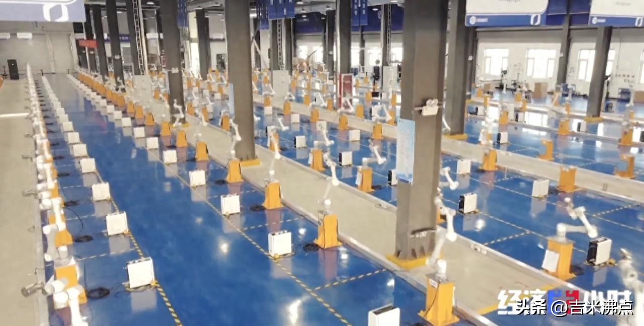 出口猛增，老外抢着要变压器和机器人，这事儿真不简单。
我查了海关刚发的数据，今年