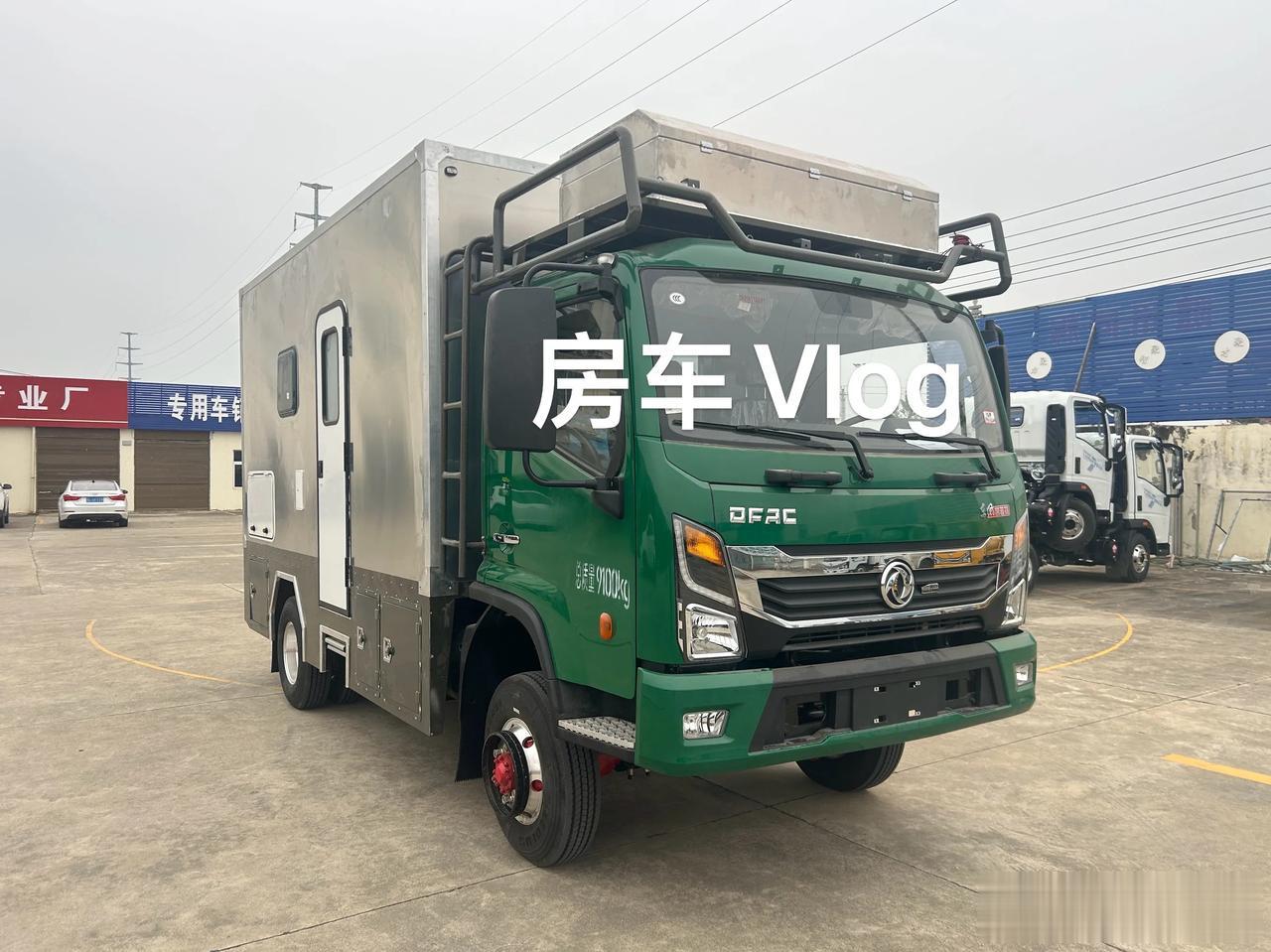 尼桑 ZD30 发动机：日产尼桑 ZD30 系列发动机是一款采用了多项先进技术的