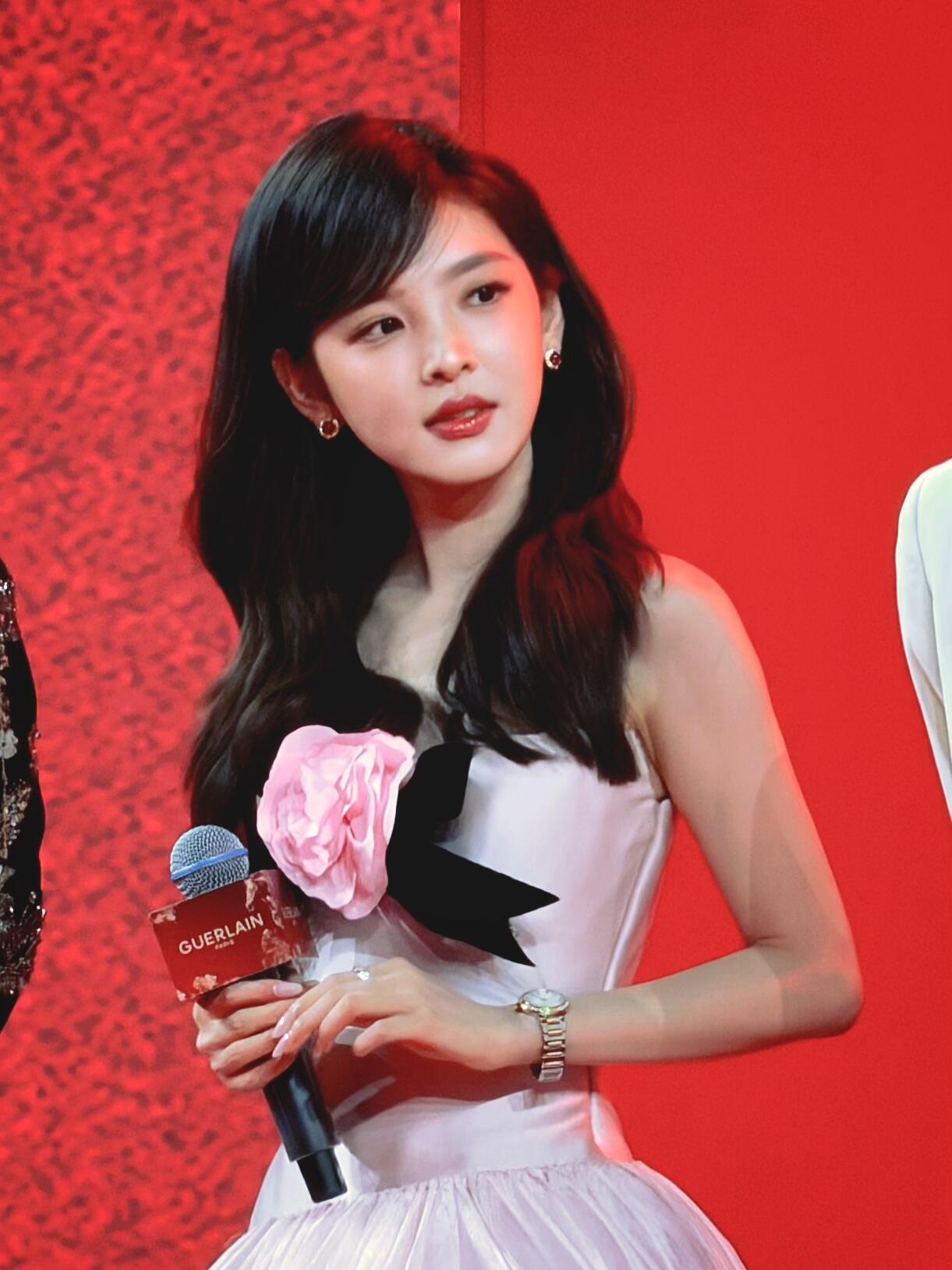 章若楠娇兰新年会员盛典晚宴生图📷 