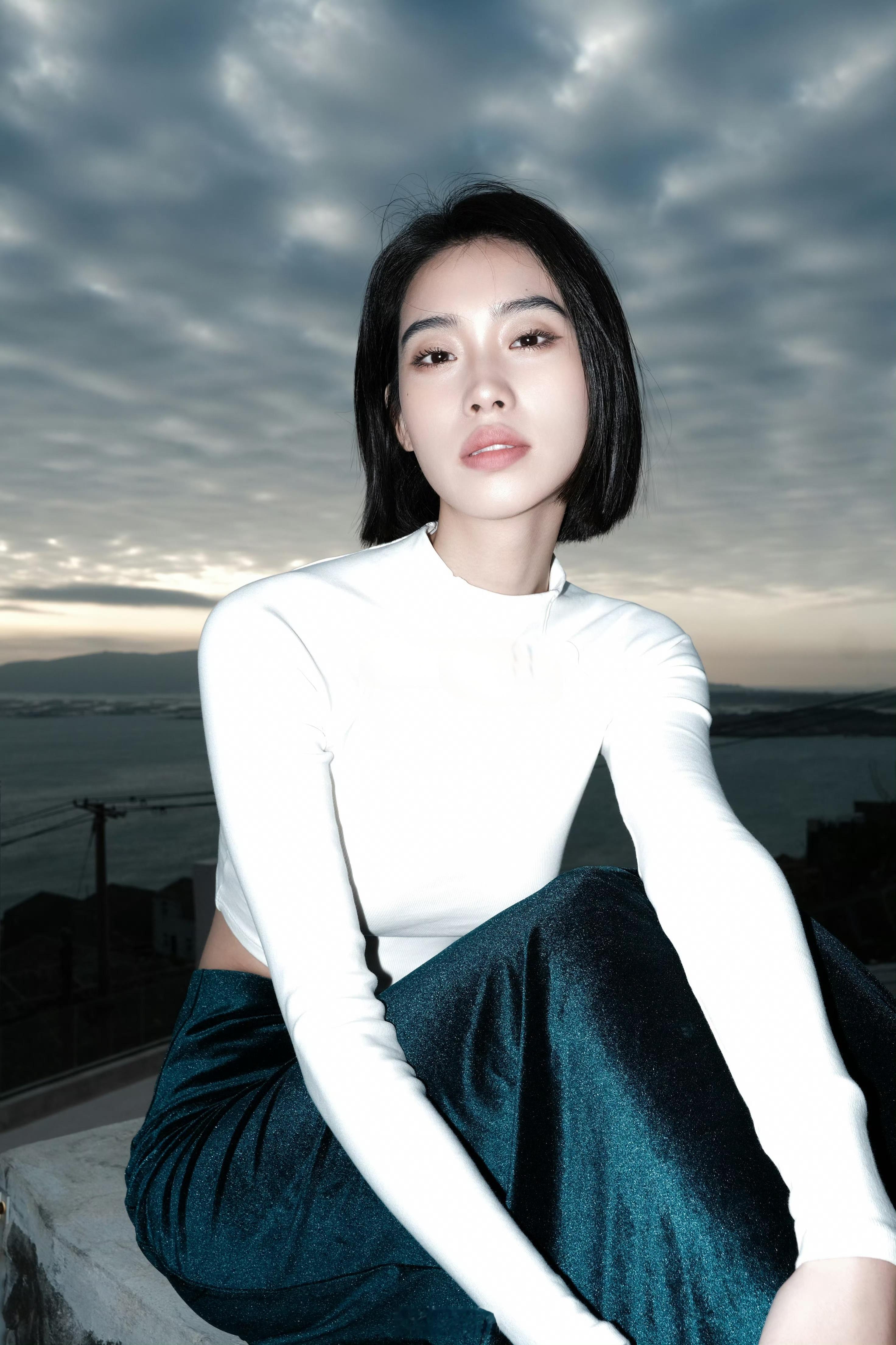 这个短发女生有点飒 ​​​