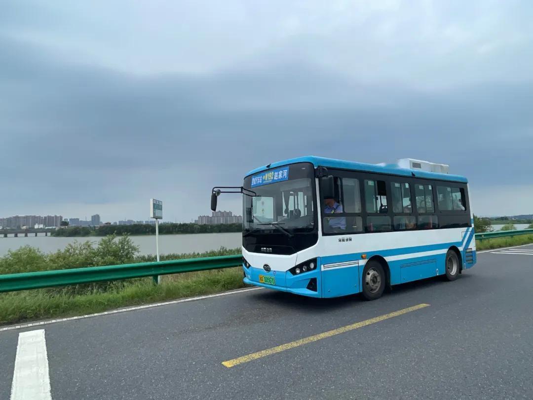 告别盲目候车！望城全域城乡公交迈入定时定点定班新时代
 
打通乡村出行的最后一公
