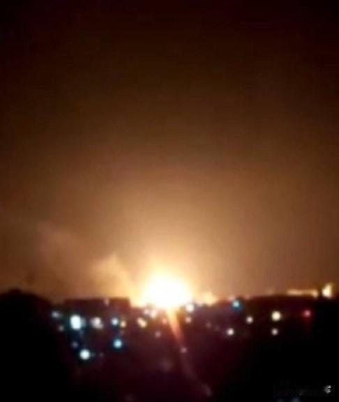 11月4日，乌克兰切尔尼戈夫州科罗普区区长弗拉基米尔·库尼岑向《公共报》表示，“