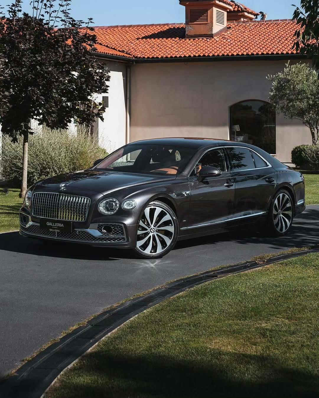 宾利 Flying Spur [色][色] ​​​