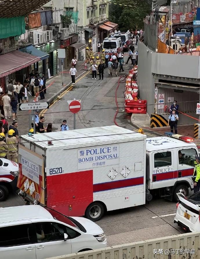 港岛东频挖二战炸弹：战争的长尾效应
 
港岛东又挖出二战未爆弹，频繁出事并非偶然