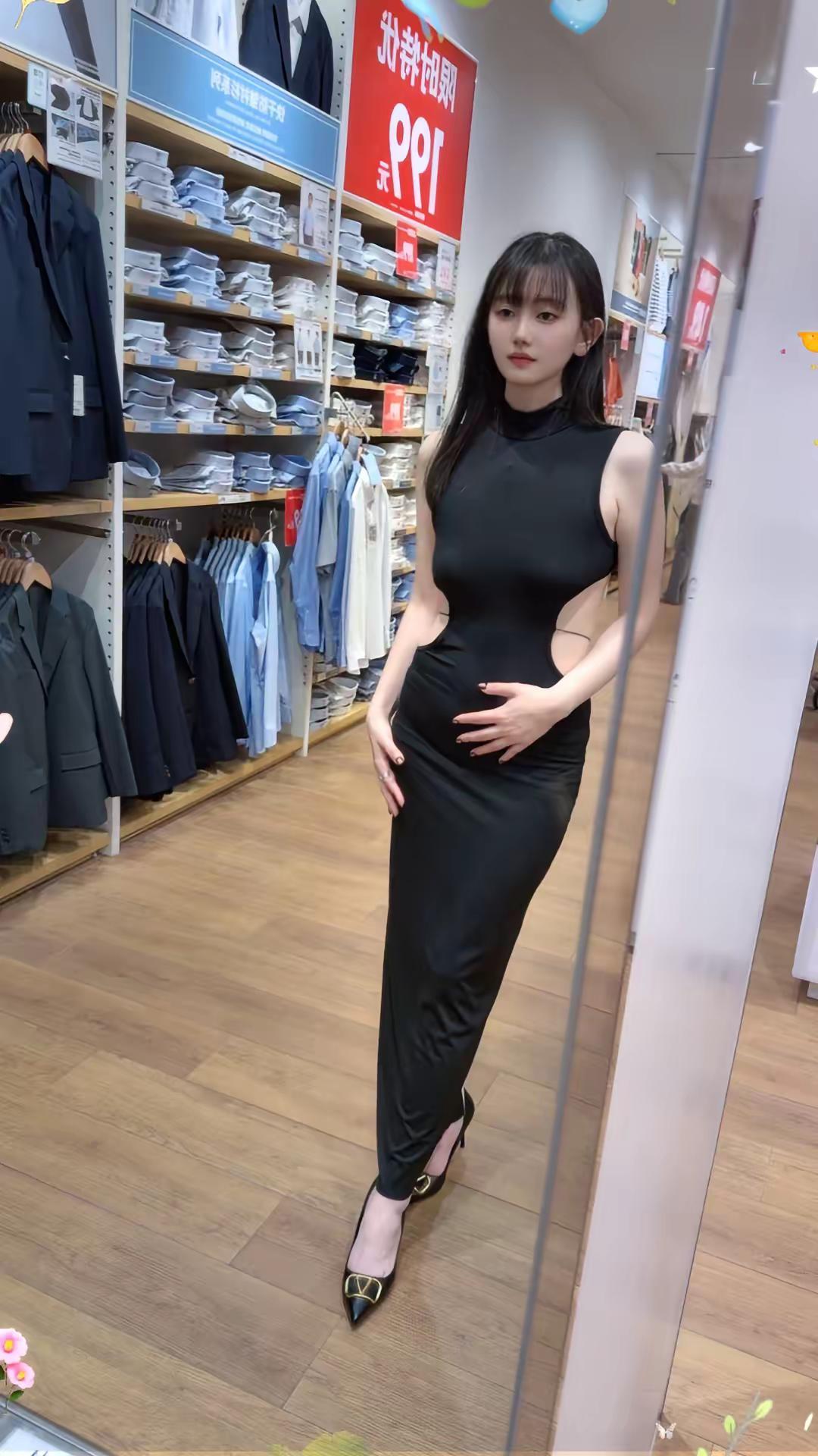顺其自然也是一种能力。黑色长裙穿搭灵感 美女 女大学生 天蝎座