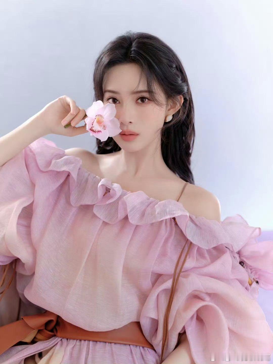 老师我家孟子义可以做童模吗老师，我们家的孟姐这么少女，怎么可能不能做童模！这简直
