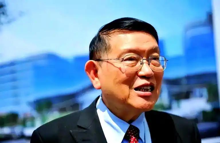 中芯国际创始人张汝京曾说，他说在自己离开台积电时，台积电董事长告诉他，你敢去大陆